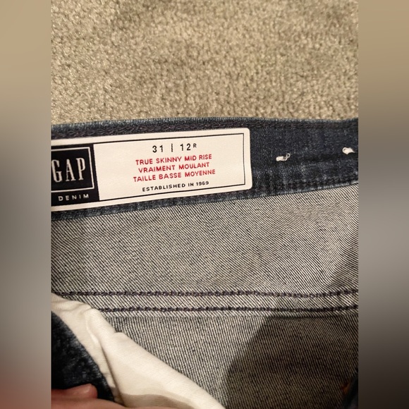 GAP MID ROSE TRUE SKINNY JEANS sz
31/12 **A STEAL!** - Picture 2 of 3